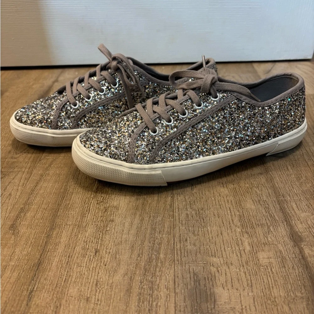 Old Navy Glitter Sneakers - Picture 3 of 6